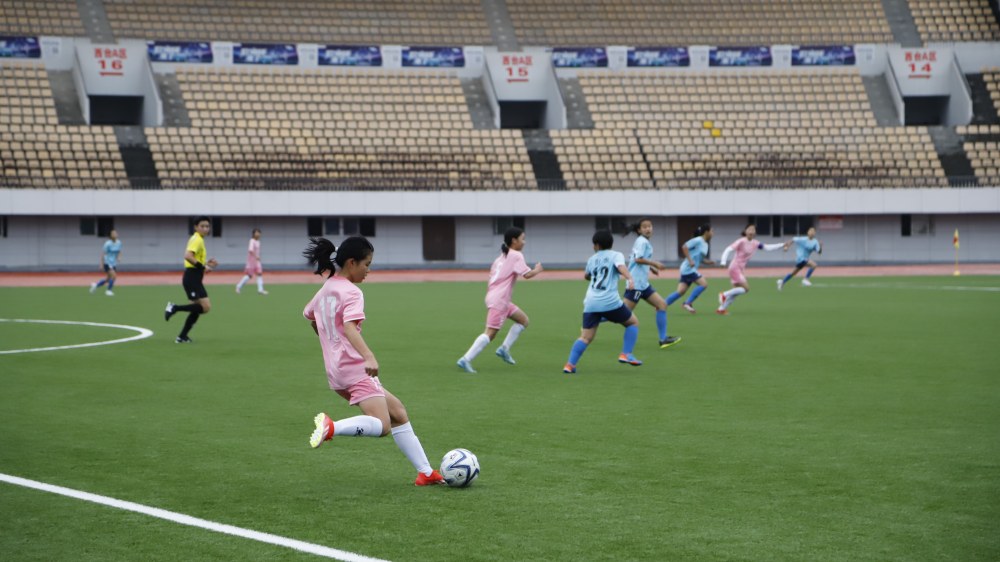 亚洲足球联赛纷纷开启，吸引全球目光