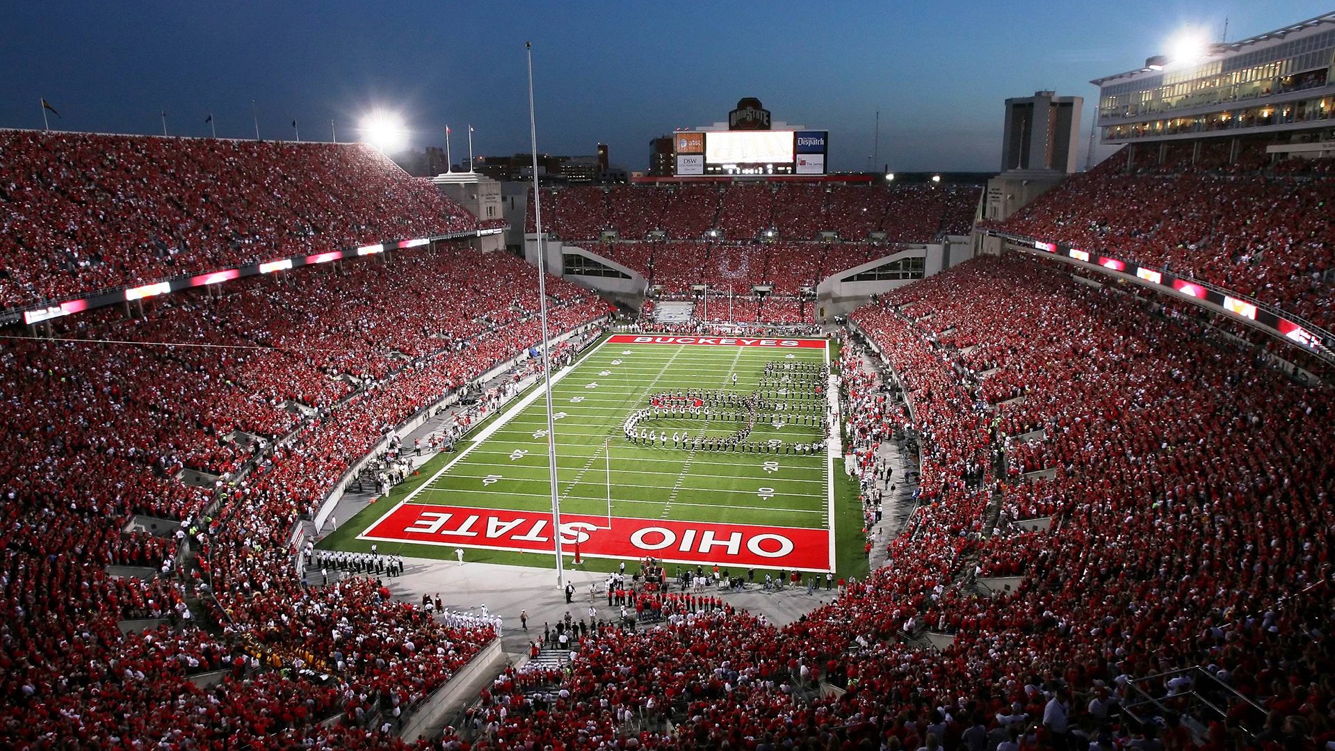 湖人战术冲垮浙江防线，西亚卡姆实力证明，现代篮球的攻防启示