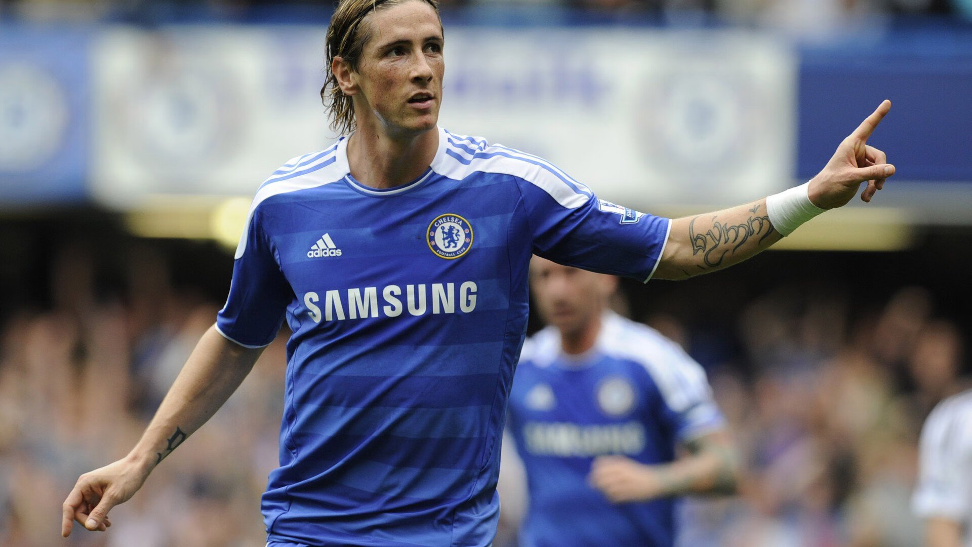 LPL赛事观看-巴黎逆转塞维利亚，托尼刷新纪录之夜，见证足球的无限可能